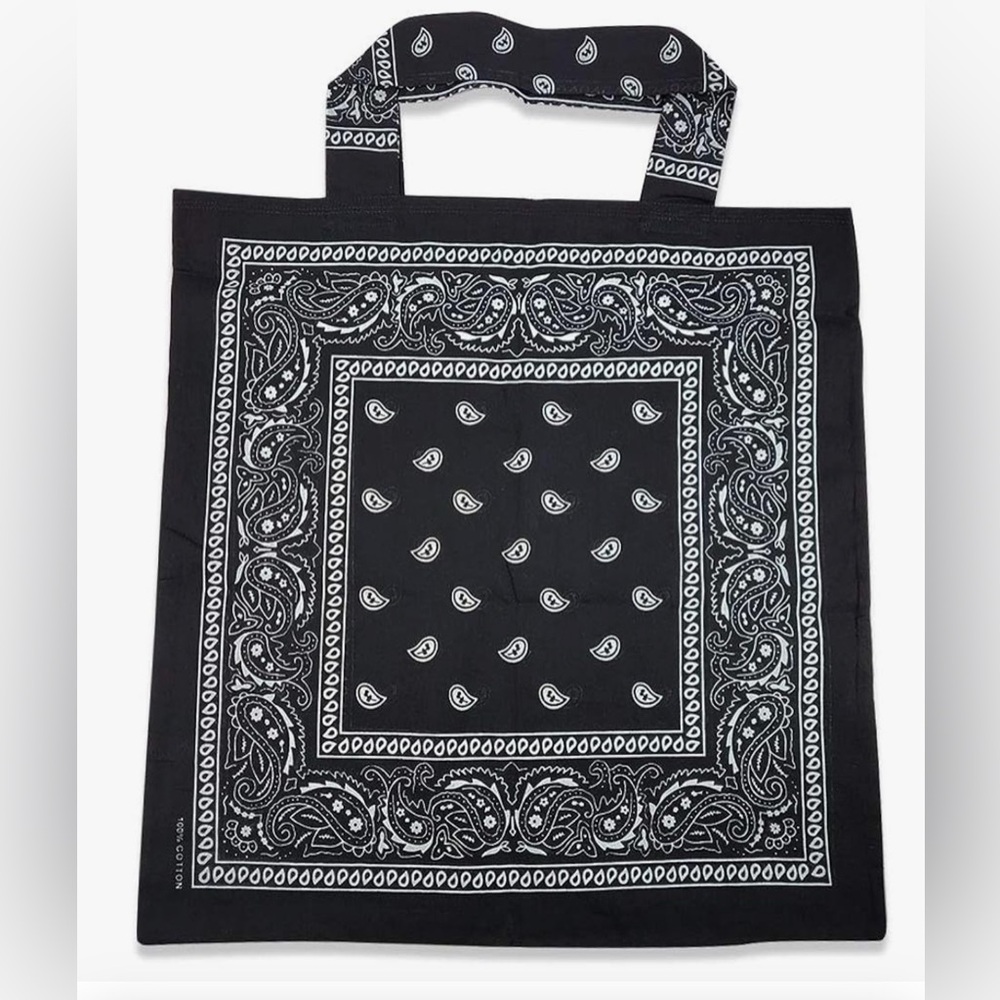 Black and White Bandana NWOT